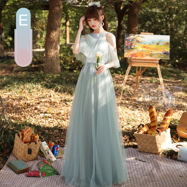 Modest / Simple Sage Green Embroidered Bridesmaid Dresses 2021 A-Line / Princess V-Neck 3/4 Sleeve Backless Floor-Length / Long Bridesmaid Wedding Party Dresses