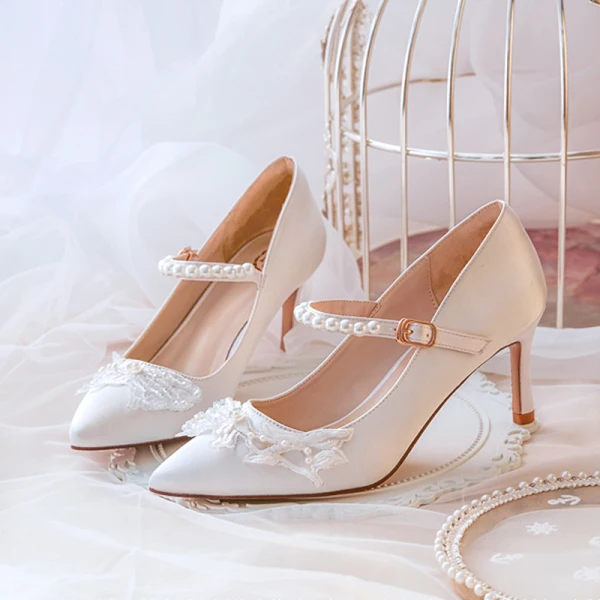 Elegant White Satin Wedding Shoes 2020 Pearl Lace Flower 7 cm Stiletto Heels Pointed Toe Wedding Pumps