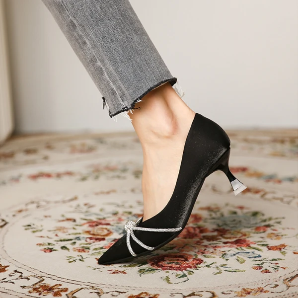 Sexy Black Cocktail Party Rhinestone Pumps 2021 Satin 6 cm Stiletto Heels High Heels Pointed Toe Pumps