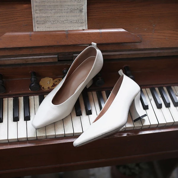 Fashion Brown Office OL Pumps 2021 Leather 6 cm Thick Heels Pointed Toe High Heels