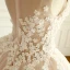 Élégant Champagne Gonflée Robe De Mariée 2018 Robe Boule Appliques V-Cou Sans Manches Cathedral Train Mariage