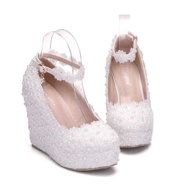 Modern / Fashion White Wedding Shoes 2018 Lace Pearl Ankle Strap 10 cm Wedges Round Toe Wedding