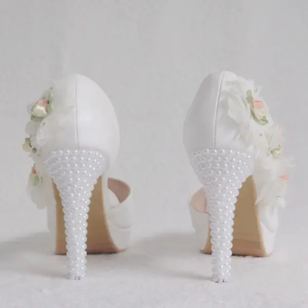 Elegant White Wedding Shoes 2018 Appliques Rhinestone Pearl 11 cm Stiletto Heels Open / Peep Toe Wedding High Heels