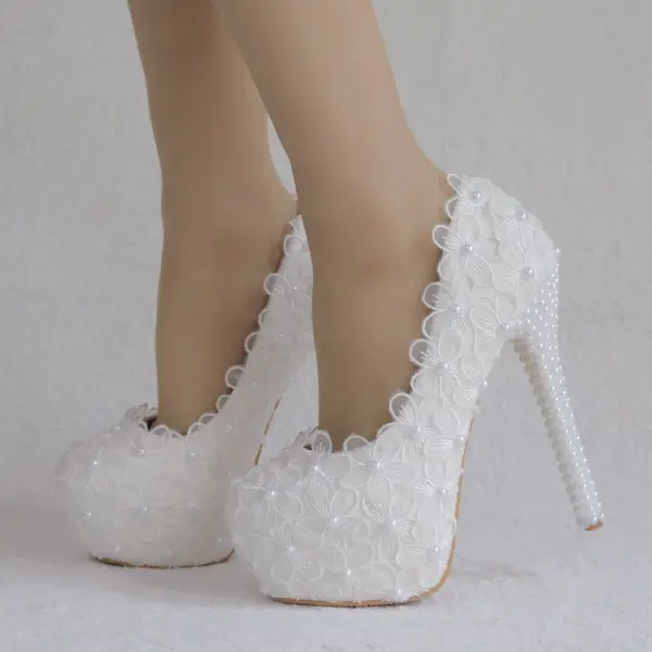 Chic / Beautiful White Wedding Shoes 2018 Lace Flower Pearl 14 cm Stiletto Heels Round Toe Wedding Pumps