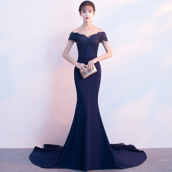 Charmant Bleu Marine Robe De Soirée 2018 Trompette / Sirène De l'épaule Manches Courtes Appliques En Dentelle Perlage Chapel Train Dos Nu Robe De Ceremonie