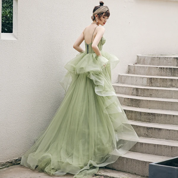 Chic / Beautiful Cascading Ruffles Sage Green Prom Dresses 2021 A-Line / Princess Spaghetti Straps Sleeveless Backless Court Train Prom Formal Dresses