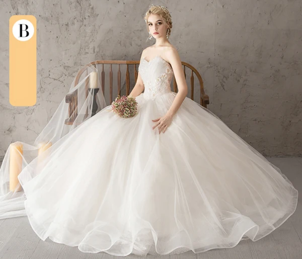 Abordable Ivoire Robe De Mariée 2018 Robe Boule En Dentelle Fleur Perle Faux Diamant Paillettes Dos Nu Chapel Train
