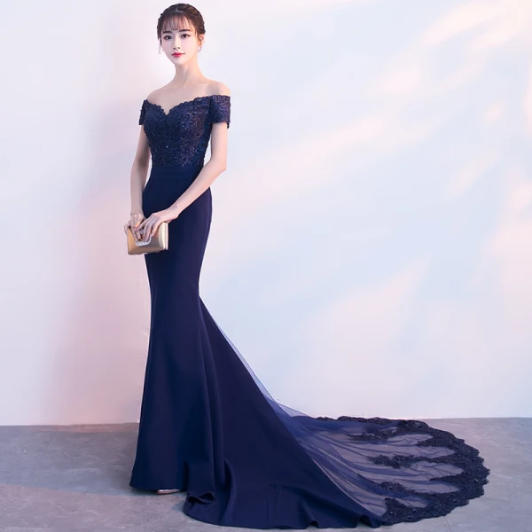 Charmant Bleu Marine Robe De Soirée 2018 Trompette / Sirène De l'épaule Manches Courtes Appliques En Dentelle Perlage Chapel Train Dos Nu Robe De Ceremonie