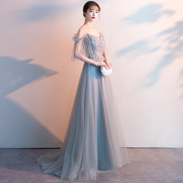 Élégant Gris Robe De Soirée 2019 Princesse Bretelles Spaghetti Perlage Cristal Manches Courtes Dos Nu Train De Balayage Robe De Ceremonie