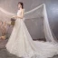 Élégant Champagne Robe De Mariée 2019 Princesse V-Cou Perlage Paillettes En Dentelle Fleur Sans Manches Dos Nu Noeud Chapel Train