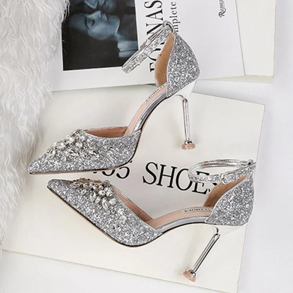 Glitzernden Gold Brautschuhe 2019 Knöchelriemen Strass Pailletten 9 cm Stilettos Spitzschuh Hochzeit High Heels