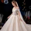Edles Champagner Brautkleider / Hochzeitskleider 2019 A Linie Off Shoulder Perlenstickerei Perle Pailletten Spitze Blumen Ärmellos Rückenfreies Königliche Schleppe