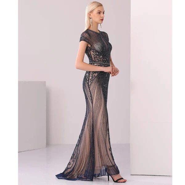 High End Marineblau Handgefertigt Perlenstickerei Abendkleider 2020 Meerjungfrau Rundhalsausschnitt Kristall Strass Kurze Ärmel Sweep / Pinsel Zug Festliche Kleider
