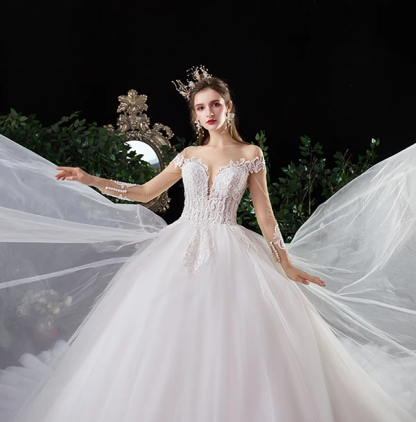 Charmant Ivoire Robe De Mariée 2020 Princesse Encolure Dégagée Perlage Perle Paillettes En Dentelle Fleur Manches Longues Cathedral Train