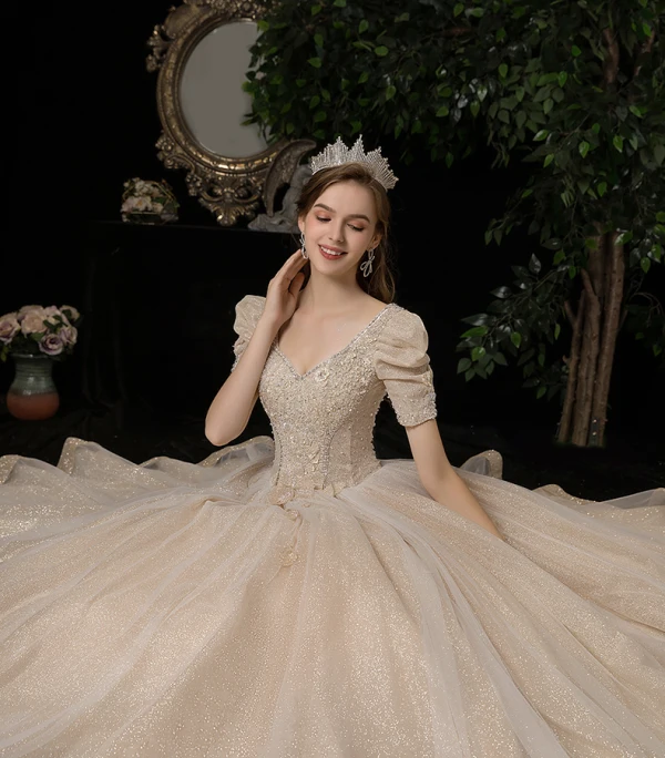 Victorian Style Vintage / Retro Champagne Wedding Dresses 2020 A-Line / Princess V-Neck Beading Pearl Rhinestone Lace Flower Sequins Short Sleeve Backless Floor-Length / Long