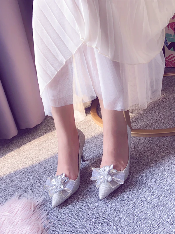 Glitzernden Silber Glanz Brautschuhe 2020 Leder Strass Pailletten Schleife 8 cm Stilettos Spitzschuh Hochzeit Pumps