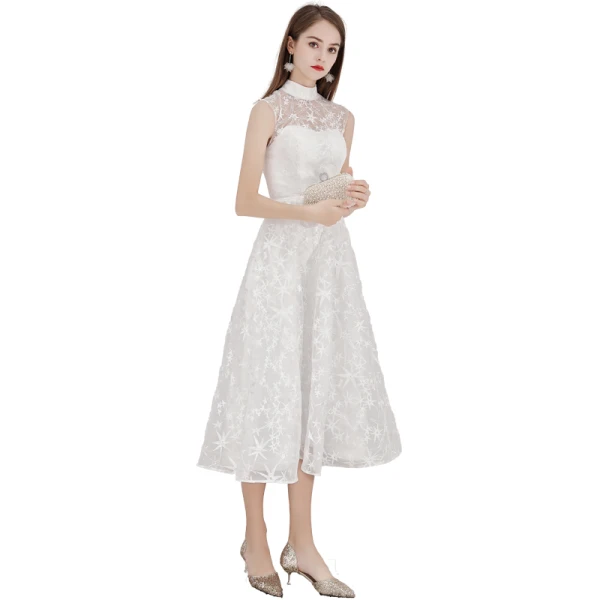 Abordable Ivoire de retour Robe De Graduation 2020 Princesse Col Haut Étoile En Dentelle Sans Manches Thé Longueur Robe De Ceremonie