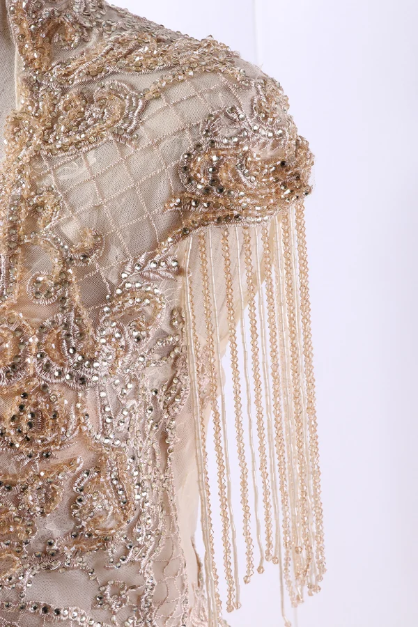 Luxe Élégant Beige Fait main Robe De Soirée 2020 Princesse U-Cou Perlage Gland Cristal Faux Diamant En Dentelle Fleur Sans Manches Dos Nu Train De Balayage Robe De Ceremonie