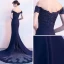 Charmant Bleu Marine Robe De Soirée 2018 Trompette / Sirène De l'épaule Manches Courtes Appliques En Dentelle Perlage Chapel Train Dos Nu Robe De Ceremonie