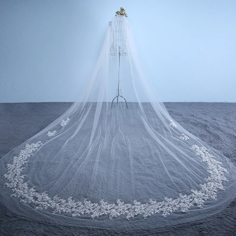 Schöne Weiß Brautschleier 2017 Tülle Stickerei Hochzeit