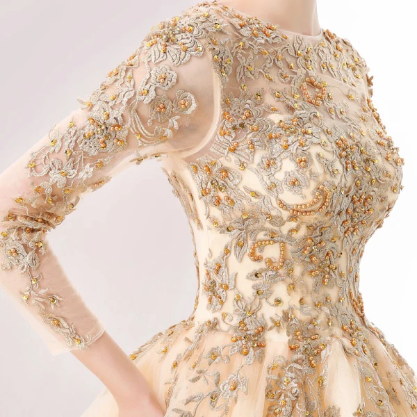 Luxe Princesse Robe De Mariée 2017 Champagne Bretelles croisées Lanières Chapel Train Organza Encolure Dégagée Mariage Manches Longues
