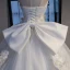 Luxe Blanche Cathedral Train Mariage 2018 Bretelles croisées Lacer Tulle Dos Nu Perlage Brodé Robe Boule Robe De Mariée