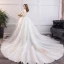 Glamourös Weiß Ballkleid Übergröße Brautkleider / Hochzeitskleider 2019 Spitze Tülle Applikationen Rückenfreies Bandeau Kapelle-Schleppe Hochzeit