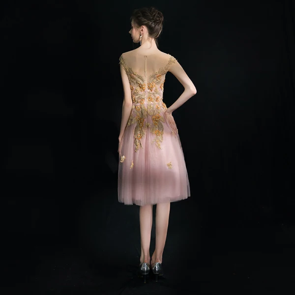 Amazing / Unique Blushing Pink Short Graduation Dresses 2018 Appliques Backless Crystal Tulle V-Neck Evening Party Sleeveless A-Line / Princess Formal Dresses