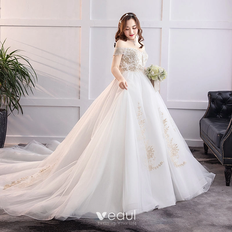 Glamour Blanche Robe Boule Grande Taille Robe De Mariee 2019 En Dentelle Tulle Appliques Dos Nu Bustier Chapel Train Mariage