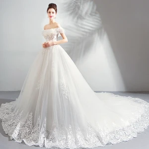 Luxe Blanche Cathedral Train Mariage 2018 Tulle Lacer Bustier Perlage Appliques Dos Nu Robe Boule Robe De Mariée