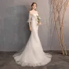 Amazing / Unique White Trumpet / Mermaid Wedding Dresses 2019 Lace Tulle Appliques Backless Embroidered Strapless Court Train Church Wedding