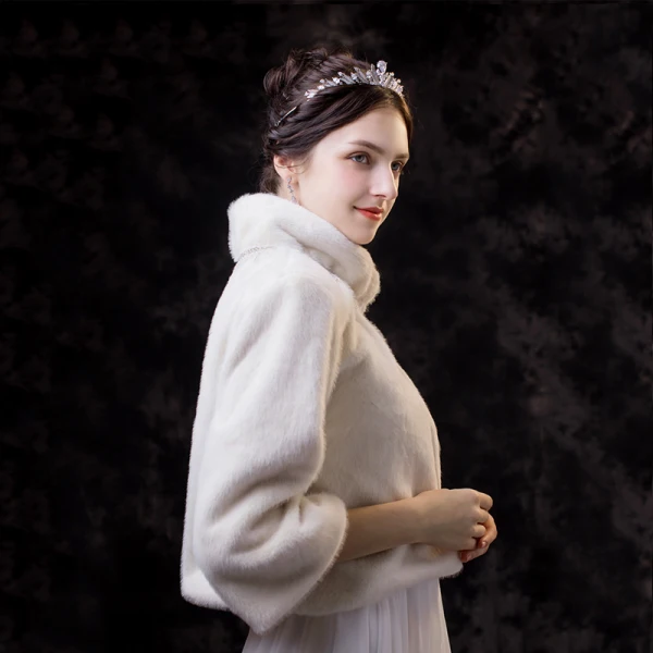 Luxe Blanche châle 2020 Perlage Faux Diamant Polyester Col Haut La Mariée Mariage Soirée Promo Hiver 3/4 Manches Châles Accessorize