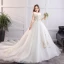 Glamourös Weiß Ballkleid Übergröße Brautkleider / Hochzeitskleider 2019 Spitze Tülle Applikationen Rückenfreies Bandeau Kapelle-Schleppe Hochzeit