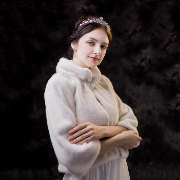 Luxe Blanche châle 2020 Perlage Faux Diamant Polyester Col Haut La Mariée Mariage Soirée Promo Hiver 3/4 Manches Châles Accessorize