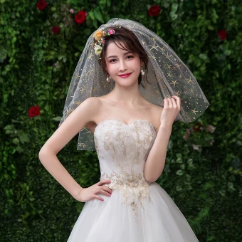 Sparkly Bling Bling Gold Wedding Appliques Lace Tulle Short Wedding Veils 2019
