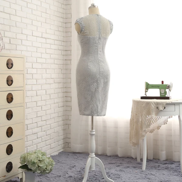 Luxury / Gorgeous Silver Short Trumpet / Mermaid Mother Of The Bride Dresses 2019 Lace U-Neck Appliques Backless Beading Sequins Handmade  Church Wedding Party Dresses