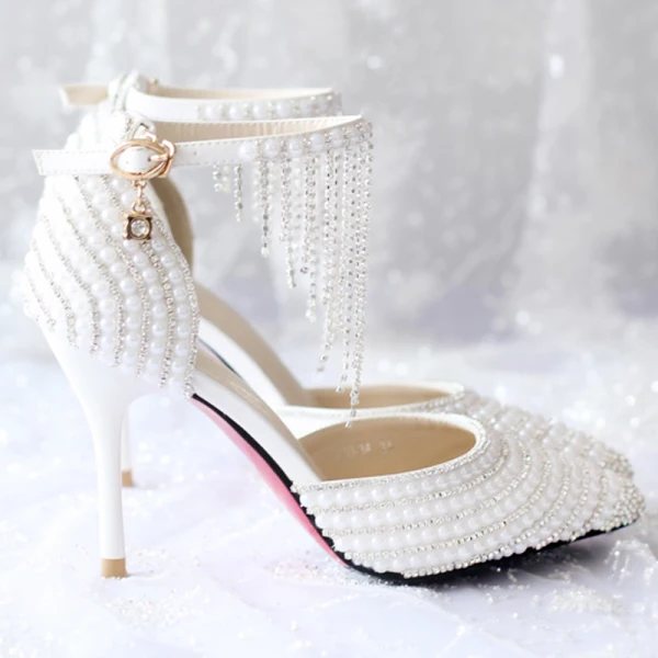 Schöne Weiß 2018 Hochzeit 9 cm Spitzschuh Ball Perlenstickerei Kristall Strass Hochhackige Stilettos Brautschuhe