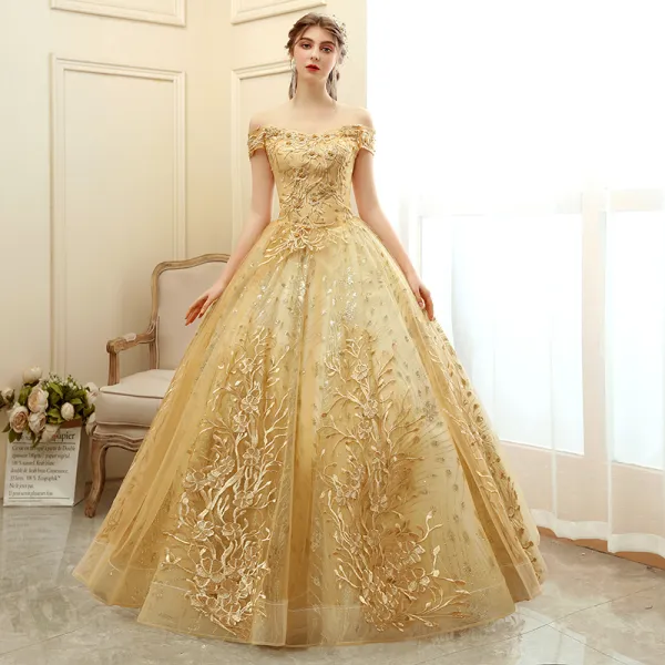 Eleganckie Złote Sukienki Na Bal 2020 Suknia Balowa Przy Ramieniu Kótkie Rękawy Aplikacje Z Koronki Cekinami Tiulowe Długie Wzburzyć Bez Pleców Sukienki Wizytowe
