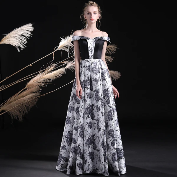 Unique Schwarz Weiß Ballkleider 2017 A Linie Off Shoulder Kurze Ärmel Drucken Lange Rückenfreies Festliche Kleider