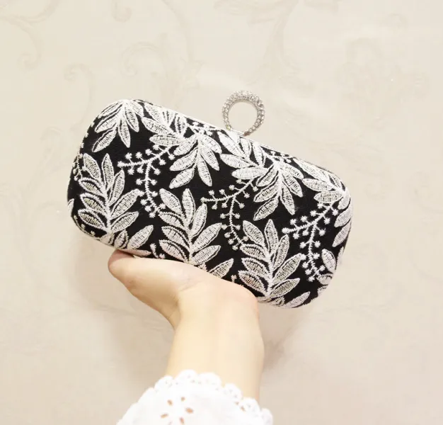 Modest / Simple Black Leaf Embroidered Metal Clutch Bags 2018