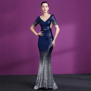 Sparkly Mørk Marineblå Gradient Farge Paljetter Gjennomsiktig Selskapskjoler 2018 Trompet Havfrue Scoop Halsen Korte Ermer Metall Sash Rhinestone Feie Tog Buste Formelle Kjoler