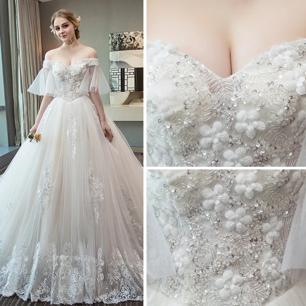 Elegante Ivory / Creme Brautkleider 2018 Ballkleid Off Shoulder 1/2 Ärmel Rückenfreies Perlenstickerei Pailletten Applikationen Mit Spitze Kathedrale Schleppe Rüschen
