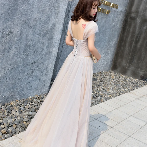 Elegant Grey Evening Dresses 2018 A-Line / Princess Shoulders Sleeveless Beading Floor-Length / Long Ruffle Backless Formal Dresses