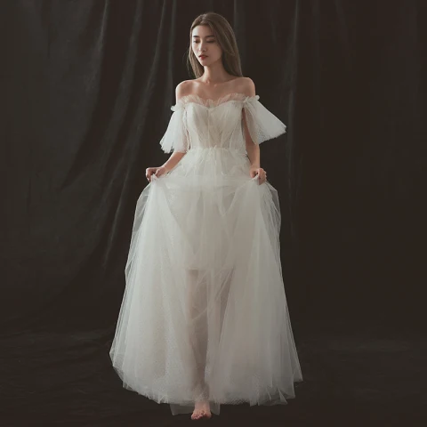 Modest / Simple Beach Ivory Wedding Dresses 2018 A-Line / Princess Off-The-Shoulder Short Sleeve Backless Floor-Length / Long Ruffle