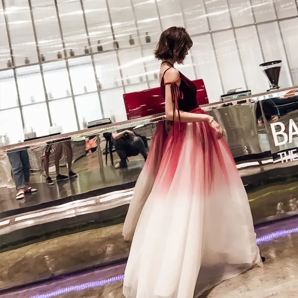 Modern / Fashion Burgundy Evening Dresses  2018 A-Line / Princess Spaghetti Straps V-Neck Sleeveless Sash Floor-Length / Long Ruffle Backless Formal Dresses