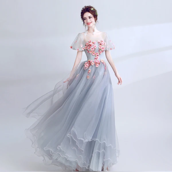 Élégant Gris Transparentes Robe De Bal 2018 Robe Boule Encolure Dégagée Gonflée Manches Courtes Appliques Fleur Paillettes Longue Volants Robe De Ceremonie