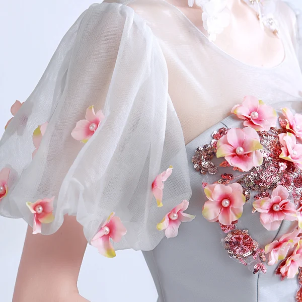 Élégant Gris Transparentes Robe De Bal 2018 Robe Boule Encolure Dégagée Gonflée Manches Courtes Appliques Fleur Paillettes Longue Volants Robe De Ceremonie
