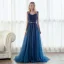 Élégant Bleu D'encre Robe De Bal 2017 Princesse Encolure Dégagée Sans Manches Appliques En Dentelle Perlage Métal Ceinture Train De Balayage Volants Dos Nu Robe De Ceremonie
