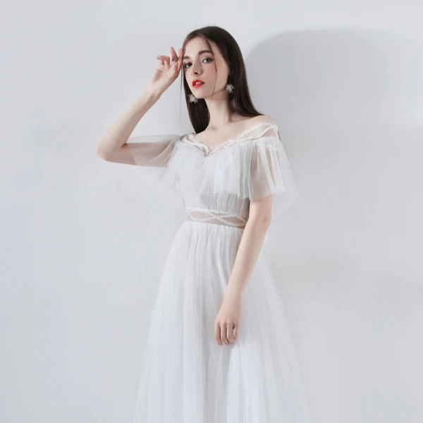 Modern / Fashion White Evening Dresses 2018 A-Line / Princess Beading Off-The-Shoulder Short Sleeve Floor-Length / Long Ruffle Backless Formal Dresses