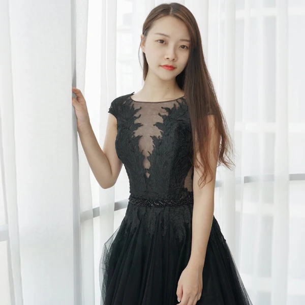 Élégant Noire Transparentes Robe De Soirée 2018 Princesse Encolure Carrée Mancherons Appliques En Dentelle Perlage Ceinture Train De Balayage Volants Robe De Ceremonie